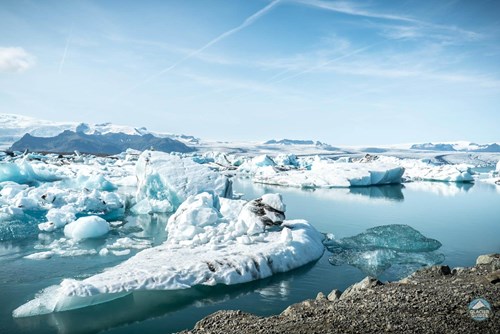 Jokulsarlon Glacier Lagoon And The Diamond Beach Icebergs Floating On Jokulsarlon Lagoon