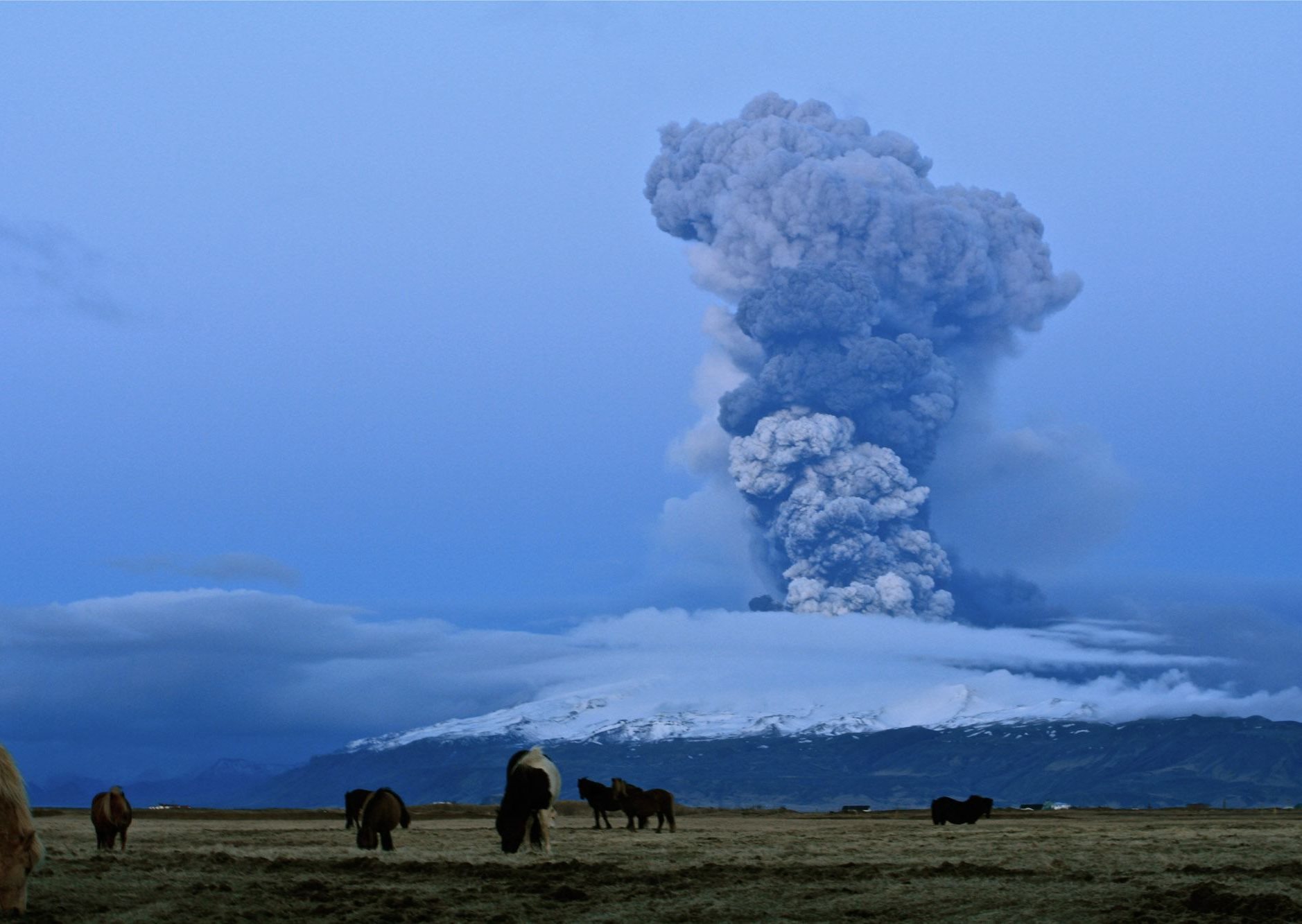  Eyjafjallajökull volcano erupting in 2010