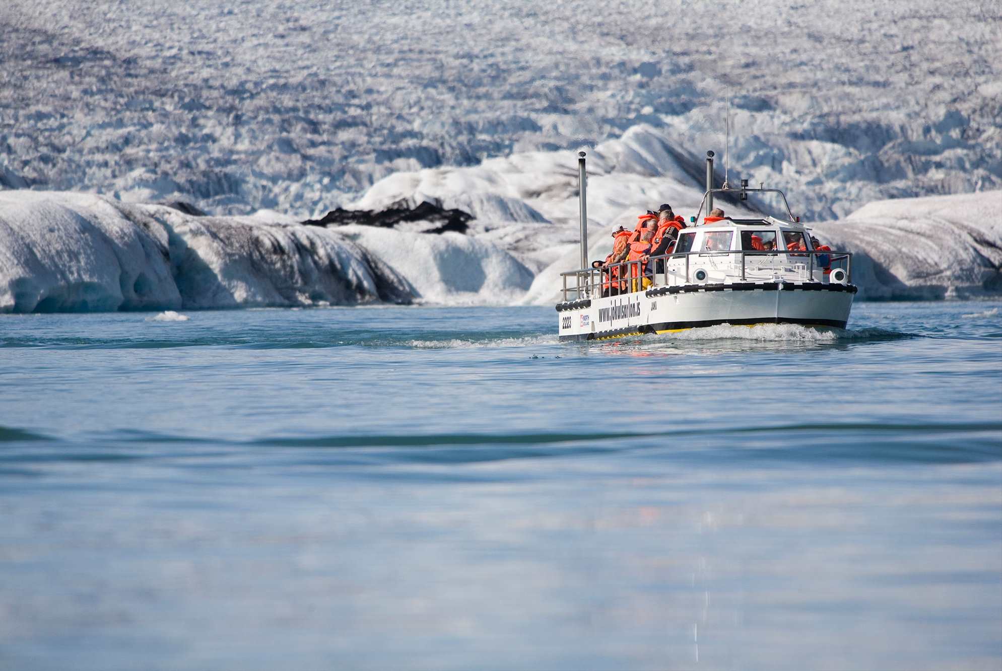 Jokulsarlon glacier lagoon boat ride Iceland