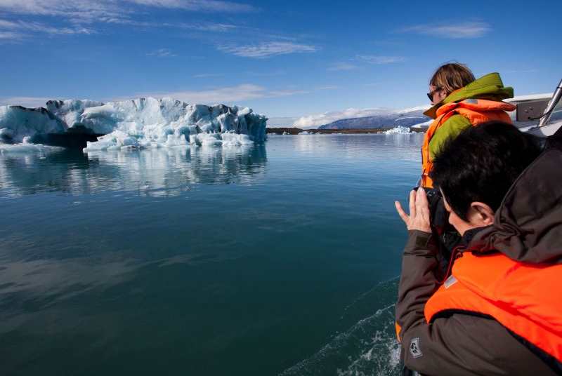 Sailing on Fjallsarlon Glacier Lagoon