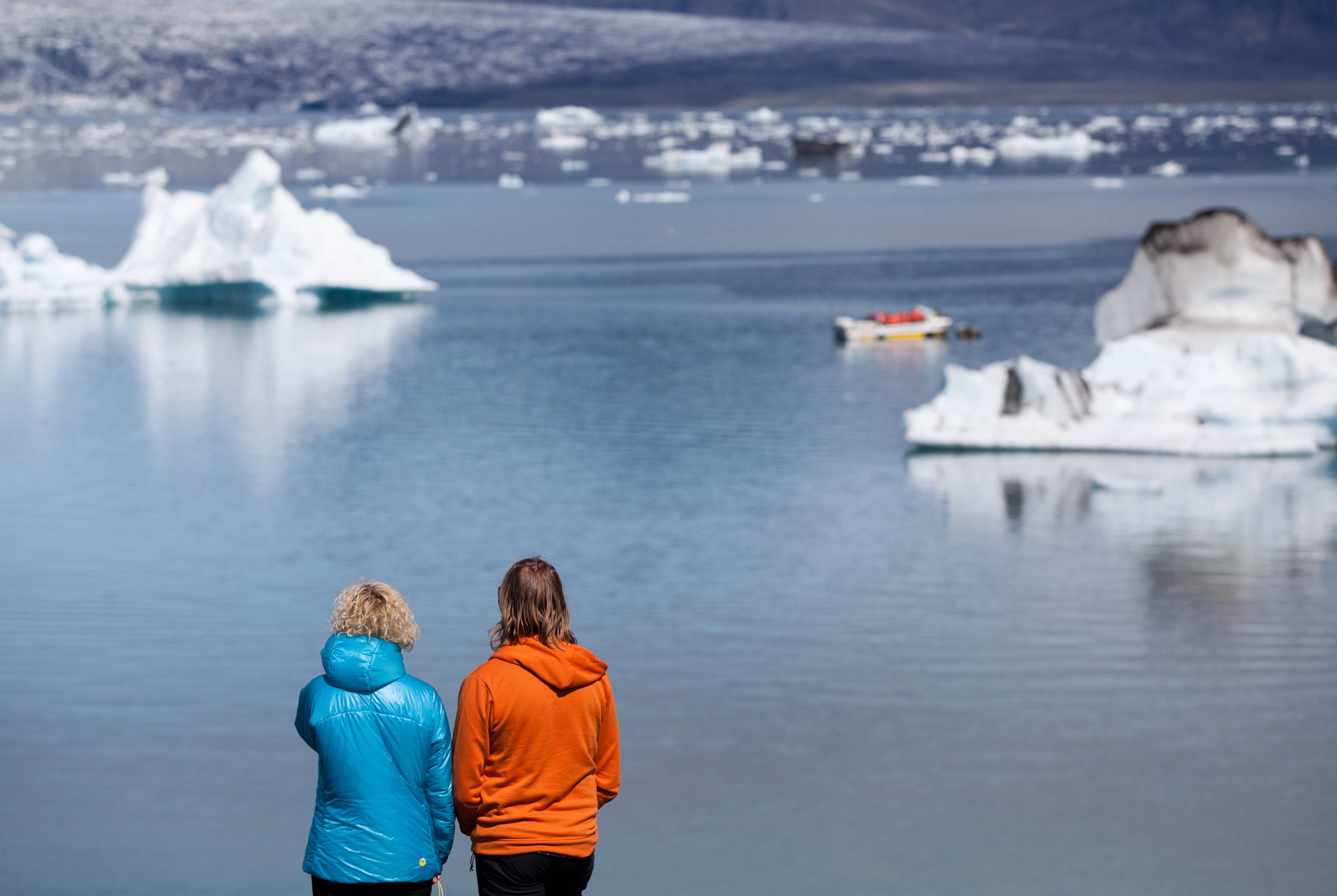 floating icebergs