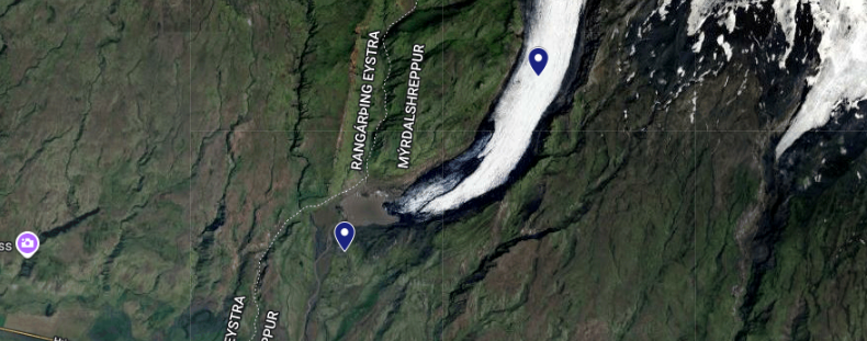 Sólheimajökull parking lot and glacier