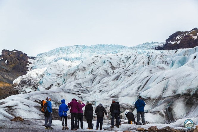 Glacier Wonders Glacier hike in Falljokull