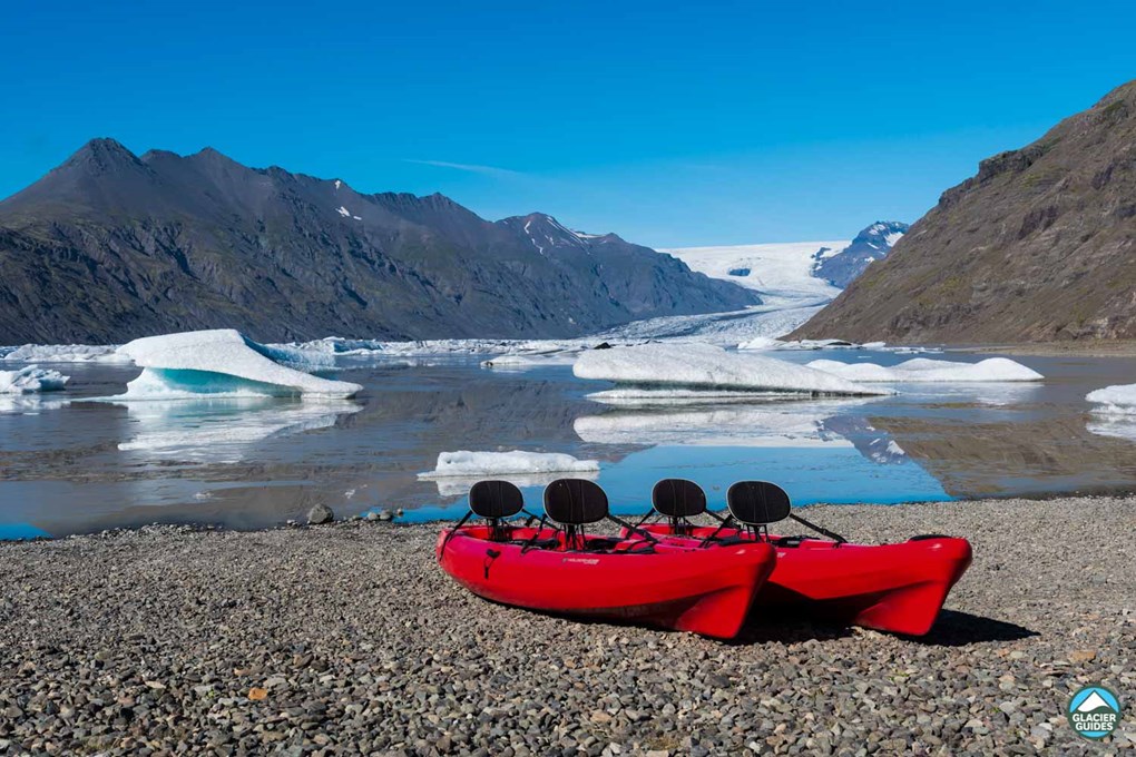 Kayak on the shore of Heinabergslon Glacier Lagoon